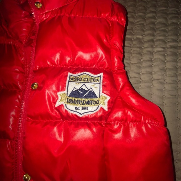 Limited Too red puffer vest. Size 14 - Picture 6 of 6